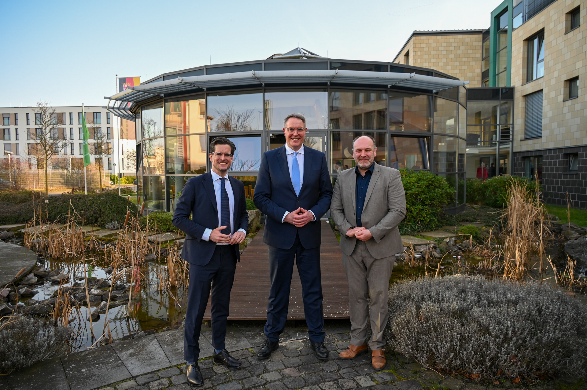 Alexander Schweitzer stellt sich den Fragen der Bauern und Winzer